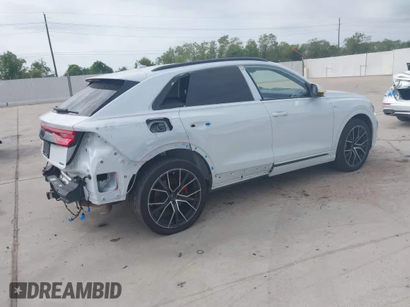 ✅ 2021 Audi Q8 Prestige • VIN: WA1FVAF18MD042006 • Лот: 43505933. Опубліковано раніше на IAAI з пробігом 45 085 миль. Безкоштовний доступ до архіву аукціонних продажів зі США та докладний звіт про історію автомобіля на DreamBid. Зображення 4.