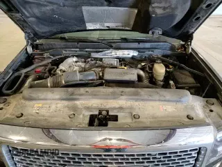 ✅ 2017 GMC Sierra 2500HD Denali • VIN: 1GT12UEY3HF107251 • Lot: 63480845. Wystawiony na Copart z przebiegiem 115 257 mil. Bezpłatny archiwum sprzedaży aukcyjnych z USA i szczegółowy raport historii pojazdu na DreamBid. Zdjęcie 15.