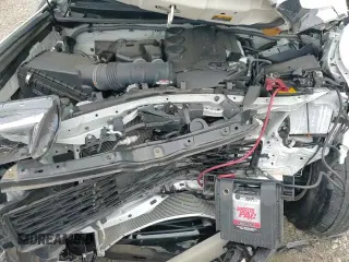 ✅ 2022 Toyota 4Runner SR5 • VIN: JTEEU5JR1N5276780 • Lot: 67360745. Listed on Copart with 27,601 mi. Free auction sales archive from the USA and detailed vehicle history report at DreamBid. Image 16.