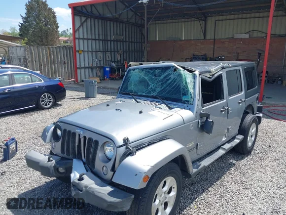 ✅ 2015 Jeep Wrangler Unlimited Altitude • VIN: 1C4BJWEGXFL710397 • Lot: 44864198. Wystawiony na IAAI z przebiegiem 107 231 mil. Bezpłatny archiwum sprzedaży aukcyjnych z USA i szczegółowy raport historii pojazdu na DreamBid. Zdjęcie 6.