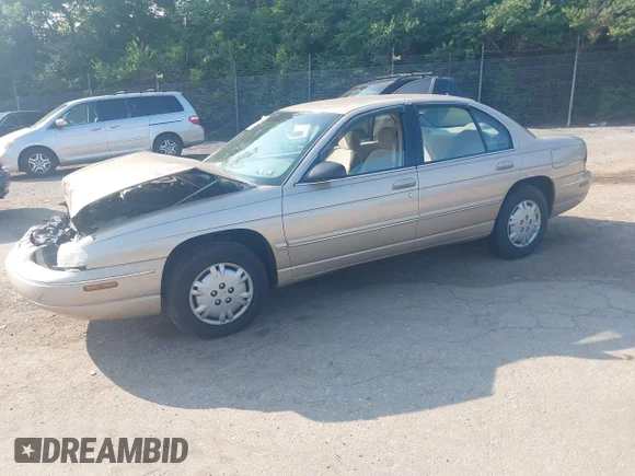 ✅ 1998 Chevrolet Lumina • VIN: 2G1WL52M4W9194036 • Lot: 42412655. Wystawiony na IAAI z przebiegiem 158 180 mil. Bezpłatny archiwum sprzedaży aukcyjnych z USA i szczegółowy raport historii pojazdu na DreamBid. Zdjęcie 2.