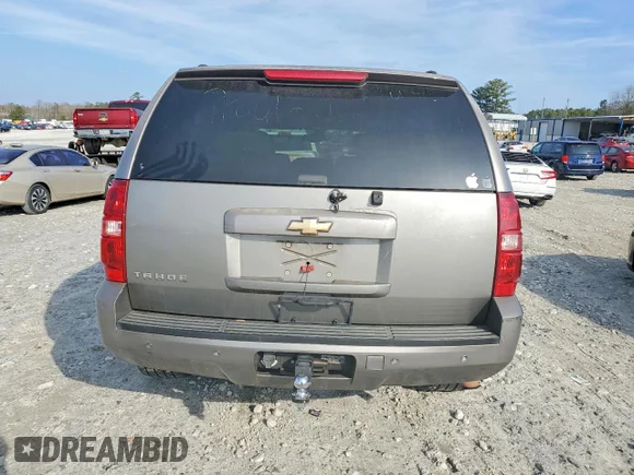 ✅ 2007 Chevrolet Tahoe LTZ • VIN: 1GNFK13007R117001 • Lot: 98748495. Wystawiony na Copart z przebiegiem Nie podano. Bezpłatny archiwum sprzedaży aukcyjnych z USA i szczegółowy raport historii pojazdu na DreamBid. Zdjęcie 6.