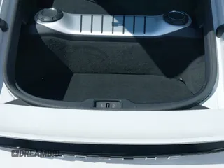 ✅ 2025 Porsche Cayman • VIN: WP0AA2A83SK255637 • Lot: 42218504. Listed on IAAI with 3,130 mi. Free auction sales archive from the USA and detailed vehicle history report at DreamBid. Image 19.