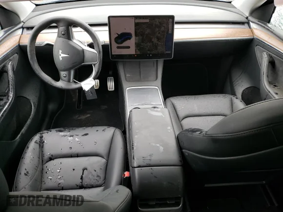 ✅ 2023 Tesla Model Y Performance • VIN: 7SAYGDEF6PF635743 • Lot: 46446523. Wystawiony na Copart z przebiegiem 16 582 mil. Bezpłatny archiwum sprzedaży aukcyjnych z USA i szczegółowy raport historii pojazdu na DreamBid. Zdjęcie 8.