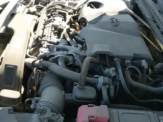 ✅ 2019 Toyota Camry LE • VIN: 4T1B11HK6KU831298 • Lot: 43615307. Wystawiony na IAAI z przebiegiem 115 637 mil. Bezpłatny archiwum sprzedaży aukcyjnych z USA i szczegółowy raport historii pojazdu na DreamBid. Zdjęcie 21.