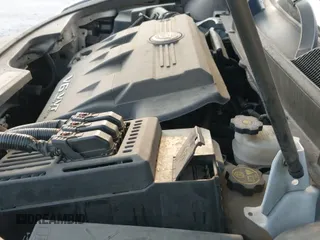 ✅ 2016 Cadillac SRX Premium Collection • VIN: 3GYFNDE33GS581254 • Lot: 43266614. Wystawiony na IAAI z przebiegiem 117 530 mil. Bezpłatny archiwum sprzedaży aukcyjnych z USA i szczegółowy raport historii pojazdu na DreamBid. Zdjęcie 19.