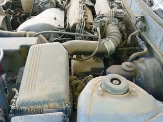 ✅ 1992 Toyota Camry LE • VIN: JT2SK12EXN0064385 • Lot: 42773339. Wystawiony na IAAI z przebiegiem 189 747 mil. Bezpłatny archiwum sprzedaży aukcyjnych z USA i szczegółowy raport historii pojazdu na DreamBid. Zdjęcie 12.