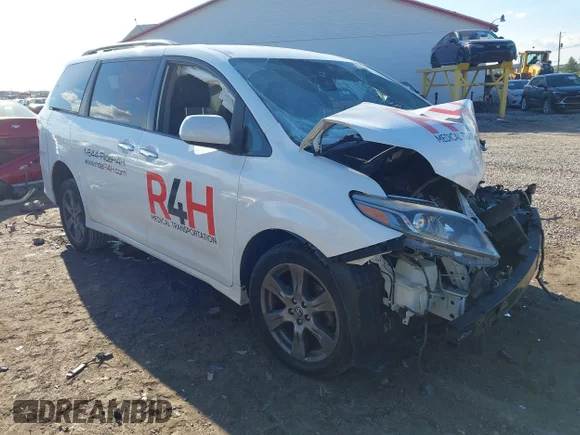 ✅ 2019 Toyota Sienna SE Premium • VIN: 5TDXZ3DC7KS984855 • Lot: 44798898. Wystawiony na IAAI z przebiegiem Nie podano. Bezpłatny archiwum sprzedaży aukcyjnych z USA i szczegółowy raport historii pojazdu na DreamBid. Zdjęcie 1.