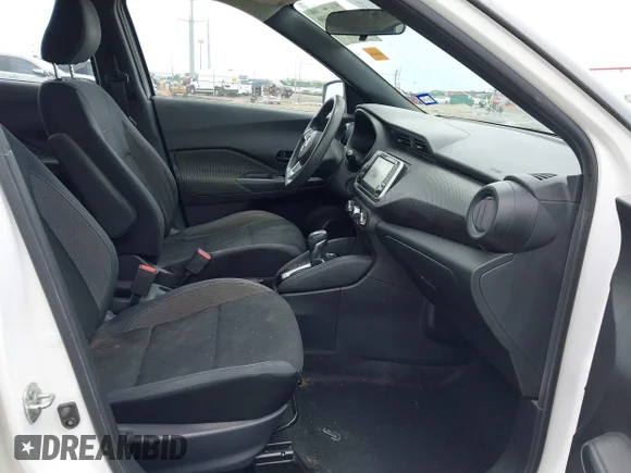 ✅ 2019 Nissan Kicks SV • VIN: 3N1CP5CU4KL535717 • Лот: 45189899. Опубліковано раніше на IAAI з пробігом 123 844 миль. Безкоштовний доступ до архіву аукціонних продажів зі США та докладний звіт про історію автомобіля на DreamBid. Зображення 5.