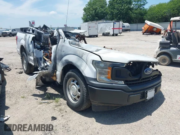 ✅ 2018 Ford F-150 XL • VIN: 1FTMF1CB4JKD43113 • Лот: 45232378. Опубликован ранее на IAAI с пробегом Не указан. Бесплатный доступ к архиву аукционных продаж из США и подробный отчёт об истории автомобиля на DreamBid. Изображение 1.