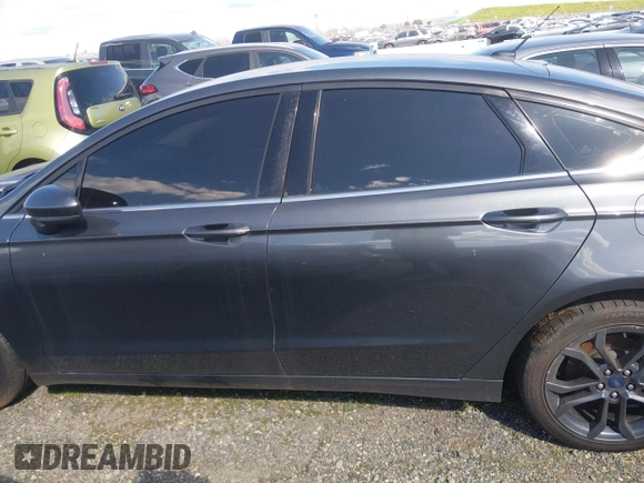 ✅ 2018 Ford Fusion SE • VIN: 3FA6P0T91JR262763 • Lot: 43704531. Wystawiony na IAAI z przebiegiem 145 705 mil. Bezpłatny archiwum sprzedaży aukcyjnych z USA i szczegółowy raport historii pojazdu na DreamBid. Zdjęcie 14.