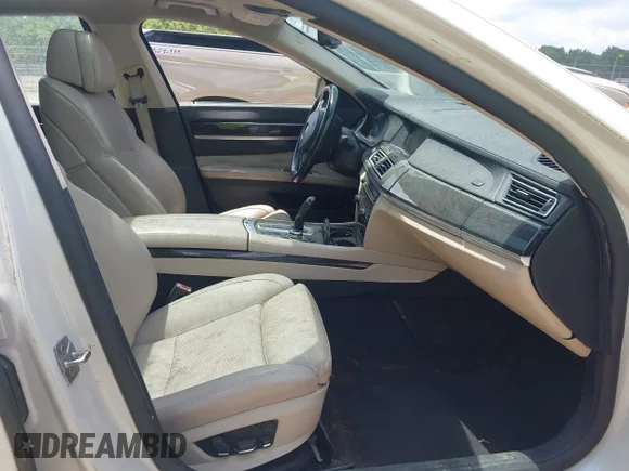 ✅ 2012 BMW 7 Series 750Li xDrive • VIN: WBAKC8C55CC434596 • Лот: 45581458. Опубликован ранее на IAAI с пробегом 98 899 миль. Бесплатный доступ к архиву аукционных продаж из США и подробный отчёт об истории автомобиля на DreamBid. Изображение 5.