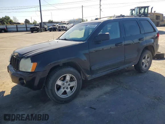 ✅ 2006 Jeep Grand Cherokee Laredo • VIN: 1J4GR48K16C282698 • Lot: 52606556. Wystawiony na Copart z przebiegiem 146 462 mil. Bezpłatny archiwum sprzedaży aukcyjnych z USA i szczegółowy raport historii pojazdu na DreamBid. Zdjęcie 1.