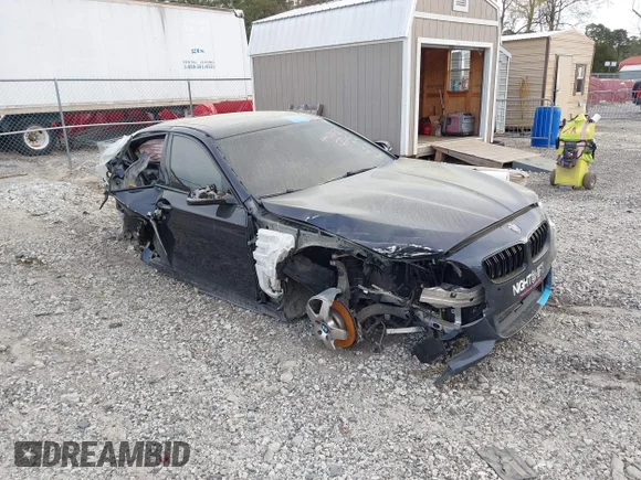 ✅ 2015 BMW 5 Series 528i • VIN: WBA5A5C58FD519559 • Lot: 44676170. Wystawiony na IAAI z przebiegiem 103 000 mil. Bezpłatny archiwum sprzedaży aukcyjnych z USA i szczegółowy raport historii pojazdu na DreamBid. Zdjęcie 1.