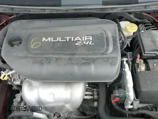 ✅ 2016 Chrysler 200 Limited • VIN: 1C3CCCAB4GN143220 • Lot: 43580732. Wystawiony na IAAI z przebiegiem 131 713 mil. Bezpłatny archiwum sprzedaży aukcyjnych z USA i szczegółowy raport historii pojazdu na DreamBid. Zdjęcie 19.