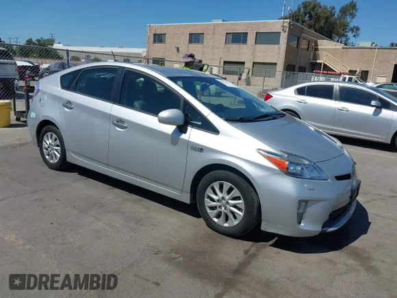 ✅ 2012 Toyota Prius • VIN: JTDKN3DP5C3010948 • Lot: 45461405. Wystawiony na IAAI z przebiegiem 99 751 mil. Bezpłatny archiwum sprzedaży aukcyjnych z USA i szczegółowy raport historii pojazdu na DreamBid. Zdjęcie 1.