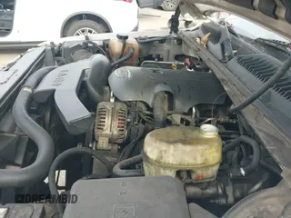 ✅ 2005 GMC Yukon XL SLE • VIN: 1GKEC16Z45R129732 • Lot: 42328545. Listed on IAAI with 200,268 mi. Free auction sales archive from the USA and detailed vehicle history report at DreamBid. Image 19.