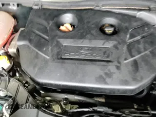 ✅ 2019 Ford Escape Titanium • VIN: 1FMCU9J9XKUC23625 • Lot: 90049675. Listed on Copart with 101,272 mi. Free auction sales archive from the USA and detailed vehicle history report at DreamBid. Image 17.