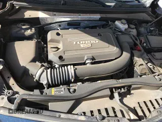 ✅ 2022 Cadillac XT4 AWD Premium Luxury • VIN: 1GYFZDR4XNF153562 • Лот: 61836005. Опубликован ранее на Copart с пробегом 33 091 миль. Бесплатный доступ к архиву аукционных продаж из США и подробный отчёт об истории автомобиля на DreamBid. Изображение 13.