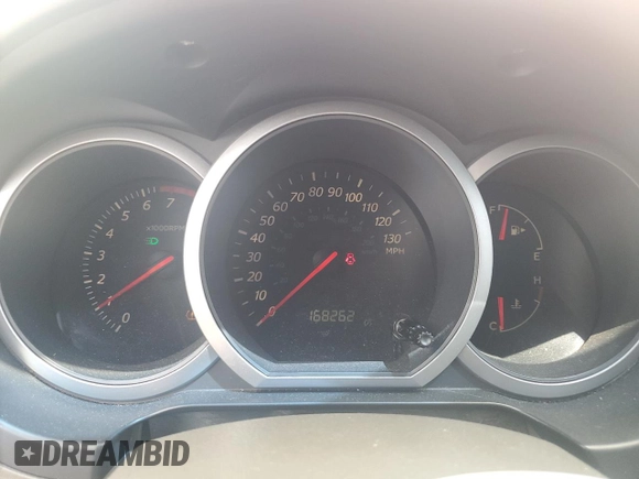 ✅ 2008 Suzuki Grand Vitara Luxury • VIN: JS3TE947184100012 • Lot: 70461415. Wystawiony na Copart z przebiegiem 168 262 mil. Bezpłatny archiwum sprzedaży aukcyjnych z USA i szczegółowy raport historii pojazdu na DreamBid. Zdjęcie 9.