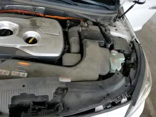 ✅ 2017 Hyundai Sonata Limited • VIN: KMHE34L1XHA051399 • Lot: 85127675. Listed on Copart with 102,107 mi. Free auction sales archive from the USA and detailed vehicle history report at DreamBid. Image 13.