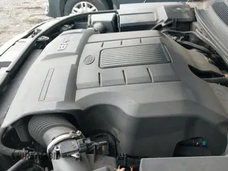 ✅ 2011 Land Rover Range Rover Sport HSE • VIN: SALSF2D41BA267475 • Lot: 43793982. Listed on IAAI with 120,703 mi. Free auction sales archive from the USA and detailed vehicle history report at DreamBid. Image 13.