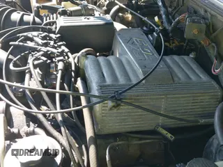 ✅ 2000 Ford Explorer XLT • VIN: 1FMZU83P1YUB60441 • Лот: 43101048. Опубликован ранее на IAAI с пробегом 384 936 миль. Бесплатный доступ к архиву аукционных продаж из США и подробный отчёт об истории автомобиля на DreamBid. Изображение 13.