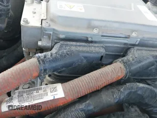 ✅ 2015 Ford Fusion SE Hybrid • VIN: 3FA6P0LU4FR170591 • Лот: 43075099. Опубликован ранее на IAAI с пробегом 187 685 миль. Бесплатный доступ к архиву аукционных продаж из США и подробный отчёт об истории автомобиля на DreamBid. Изображение 19.