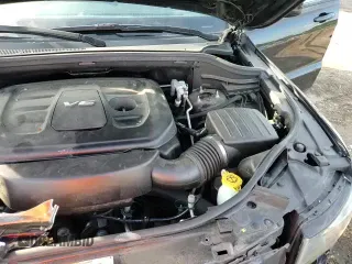 ✅ 2019 Jeep Grand Cherokee Laredo E • VIN: 1C4RJFAG7KC526226 • Lot: 84264505. Wystawiony na Copart z przebiegiem 92 011 mil. Bezpłatny archiwum sprzedaży aukcyjnych z USA i szczegółowy raport historii pojazdu na DreamBid. Zdjęcie 14.