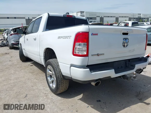 ✅ 2021 Ram 1500 Big Horn • VIN: 1C6RREFT2MN609828 • Лот: 45119804. Опубликован ранее на IAAI с пробегом 133 131 миль. Бесплатный доступ к архиву аукционных продаж из США и подробный отчёт об истории автомобиля на DreamBid. Изображение 3.