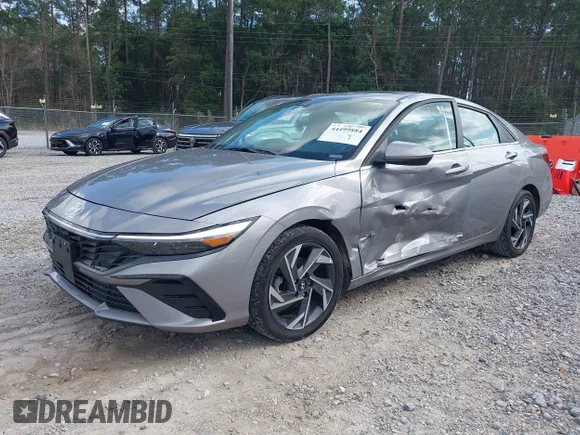 ✅ 2025 Hyundai Elantra SEL Convenience • VIN: KMHLS4DG0SU913158 • Lot: 44499884. Wystawiony na IAAI z przebiegiem 49 046 mil. Bezpłatny archiwum sprzedaży aukcyjnych z USA i szczegółowy raport historii pojazdu na DreamBid. Zdjęcie 2.