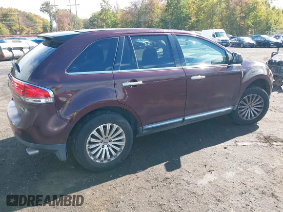 ✅ 2011 Lincoln MKX • VIN: 2LMDJ6JK1BBJ07500 • Lot: 43393867. Wystawiony na IAAI z przebiegiem 136 452 mil. Bezpłatny archiwum sprzedaży aukcyjnych z USA i szczegółowy raport historii pojazdu na DreamBid. Zdjęcie 4.