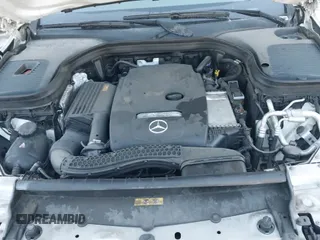 ✅ 2018 Mercedes-Benz GLC 300 • VIN: WDC0G4JB7JV077188 • Lot: 43074612. Wystawiony na IAAI z przebiegiem 157 278 mil. Bezpłatny archiwum sprzedaży aukcyjnych z USA i szczegółowy raport historii pojazdu na DreamBid. Zdjęcie 18.