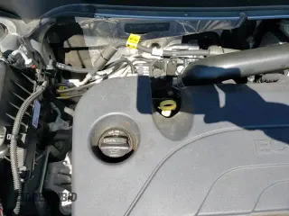 ✅ 2023 Chevrolet Equinox LS • VIN: 3GNAXHEG1PL166262 • Lot: 82382645. Wystawiony na Copart z przebiegiem 90 160 mil. Bezpłatny archiwum sprzedaży aukcyjnych z USA i szczegółowy raport historii pojazdu na DreamBid. Zdjęcie 16.