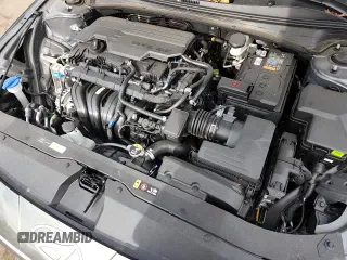 ✅ 2025 Hyundai Elantra SE • VIN: KMHLL4DG9SU941604 • Lot: 91668095. Listed on Copart with 5,473 mi. Free auction sales archive from the USA and detailed vehicle history report at DreamBid. Image 13.