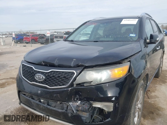 ✅ 2012 Kia Sorento SX • VIN: 5XYKWDA21CG237755 • Lot: 43903932. Wystawiony na IAAI z przebiegiem 203 179 mil. Bezpłatny archiwum sprzedaży aukcyjnych z USA i szczegółowy raport historii pojazdu na DreamBid. Zdjęcie 6.