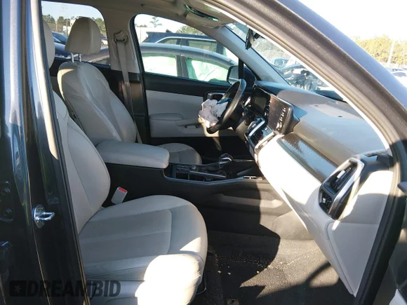 ✅ 2021 Kia Sorento S • VIN: 5XYRLDLC1MG071624 • Lot: 43987156. Wystawiony na IAAI z przebiegiem 90 511 mil. Bezpłatny archiwum sprzedaży aukcyjnych z USA i szczegółowy raport historii pojazdu na DreamBid. Zdjęcie 5.