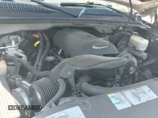 2006 Chevrolet Silverado 1500 LT2 z VIN 2GCEC19T661143998, wystawiony jako IAAI lot #42574878 z przebiegiem 229 675 mil mil oraz . Historia ofert i sprzedaży dostępna na DreamBid. Obrazek 12.