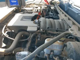 ✅ 2019 Chevrolet Silverado 1500 LT • VIN: 2GCRCPECXK1135990 • Lot: 42414230. Wystawiony na IAAI z przebiegiem 105 985 mil. Bezpłatny archiwum sprzedaży aukcyjnych z USA i szczegółowy raport historii pojazdu na DreamBid. Zdjęcie 20.