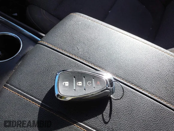 ✅ 2021 Chevrolet Traverse LS • VIN: 1GNEVFKW4MJ156576 • Lot: 43993130. Listed on IAAI with 121,309 mi. Free auction sales archive from the USA and detailed vehicle history report at DreamBid. Image 11.