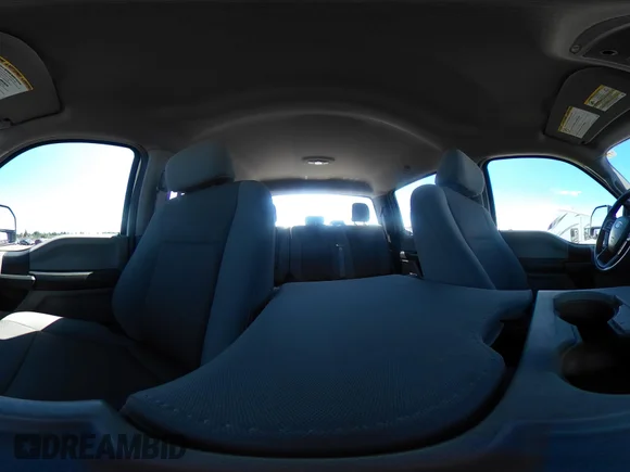 ✅ 2019 Ford F-250 XL • VIN: 1FT7W2B60KEF04225 • Lot: 45318521. Wystawiony na IAAI z przebiegiem 85 426 mil. Bezpłatny archiwum sprzedaży aukcyjnych z USA i szczegółowy raport historii pojazdu na DreamBid. Zdjęcie 18.