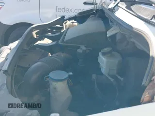 ✅ 2016 Mercedes-Benz Sprinter Cargo EXT • VIN: WD3PE8DDXGP247789 • Lot: 43326454. Wystawiony na IAAI z przebiegiem 254 480 mil. Bezpłatny archiwum sprzedaży aukcyjnych z USA i szczegółowy raport historii pojazdu na DreamBid. Zdjęcie 19.