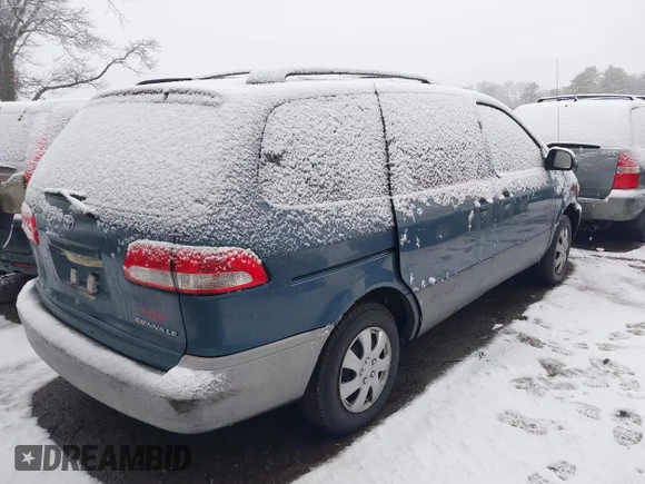 ✅ 2002 Toyota Sienna LE • VIN: 4T3ZF13C92U504983 • Lot: 44198274. Wystawiony na IAAI z przebiegiem Nie podano. Bezpłatny archiwum sprzedaży aukcyjnych z USA i szczegółowy raport historii pojazdu na DreamBid. Zdjęcie 4.
