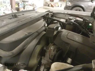 ✅ 2015 GMC Sierra 2500HD SLE • VIN: 1GT12YEG1FF607498 • Lot: 43715031. Listed on IAAI with 198,825 mi. Free auction sales archive from the USA and detailed vehicle history report at DreamBid. Image 19.