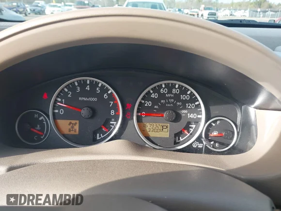 ✅ 2011 Nissan Pathfinder S • VIN: 5N1AR1NBXBC600113 • Lot: 41466796. Wystawiony na IAAI z przebiegiem 167 932 mil. Bezpłatny archiwum sprzedaży aukcyjnych z USA i szczegółowy raport historii pojazdu na DreamBid. Zdjęcie 7.