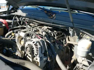 ✅ 2009 Cadillac Escalade • VIN: 1GYFK23279R131457 • Lot: 43592145. Wystawiony na IAAI z przebiegiem 133 644 mil. Bezpłatny archiwum sprzedaży aukcyjnych z USA i szczegółowy raport historii pojazdu na DreamBid. Zdjęcie 12.