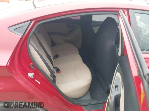 ✅ 2016 Hyundai Elantra SE • VIN: KMHDH4AE5GU598838 • Lot: 44211433. Wystawiony na IAAI z przebiegiem 135 691 mil. Bezpłatny archiwum sprzedaży aukcyjnych z USA i szczegółowy raport historii pojazdu na DreamBid. Zdjęcie 8.