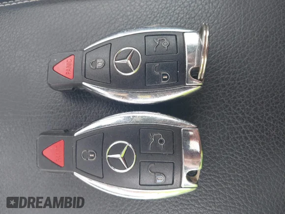 ✅ 2020 Mercedes-Benz GLA 250 • VIN: WDCTG4GB7LU028425 • Lot: 42975550. Wystawiony na IAAI z przebiegiem 38 307 mil. Bezpłatny archiwum sprzedaży aukcyjnych z USA i szczegółowy raport historii pojazdu na DreamBid. Zdjęcie 11.