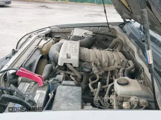 ✅ 2003 Toyota 4Runner SR5 • VIN: JTEBT14R730004853 • Lot: 43040943. Wystawiony na IAAI z przebiegiem 262 826 mil. Bezpłatny archiwum sprzedaży aukcyjnych z USA i szczegółowy raport historii pojazdu na DreamBid. Zdjęcie 13.