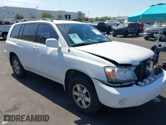 ✅ 2005 Toyota Highlander • VIN: JTEDP21A750048615 • Lot: 45462138. Wystawiony na IAAI z przebiegiem 136 609 mil. Bezpłatny archiwum sprzedaży aukcyjnych z USA i szczegółowy raport historii pojazdu na DreamBid. Zdjęcie 1.